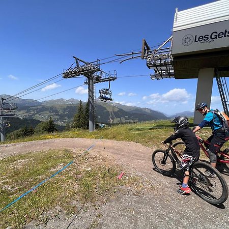 Chalet Aventure B&B レ・ジェ エクステリア 写真