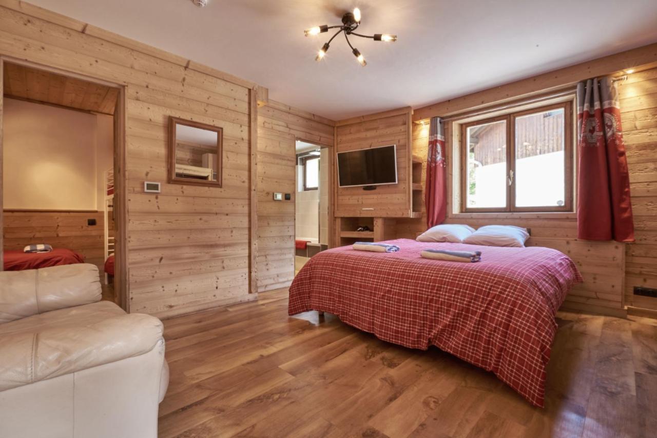 Chalet Aventure B&B レ・ジェ エクステリア 写真