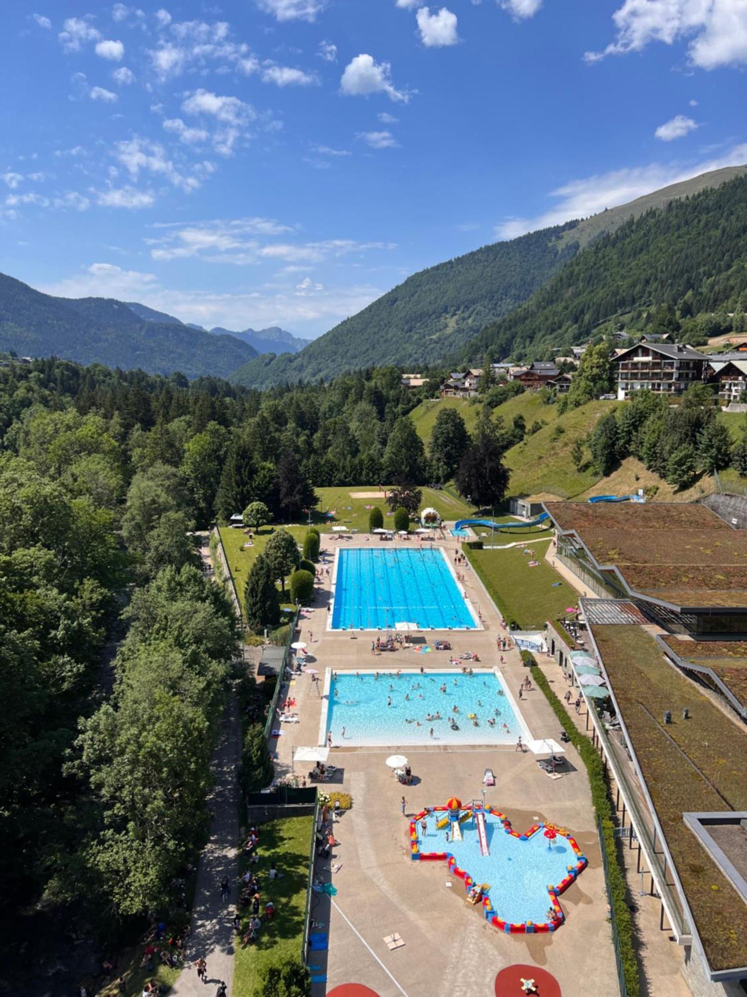 Chalet Aventure B&B レ・ジェ エクステリア 写真