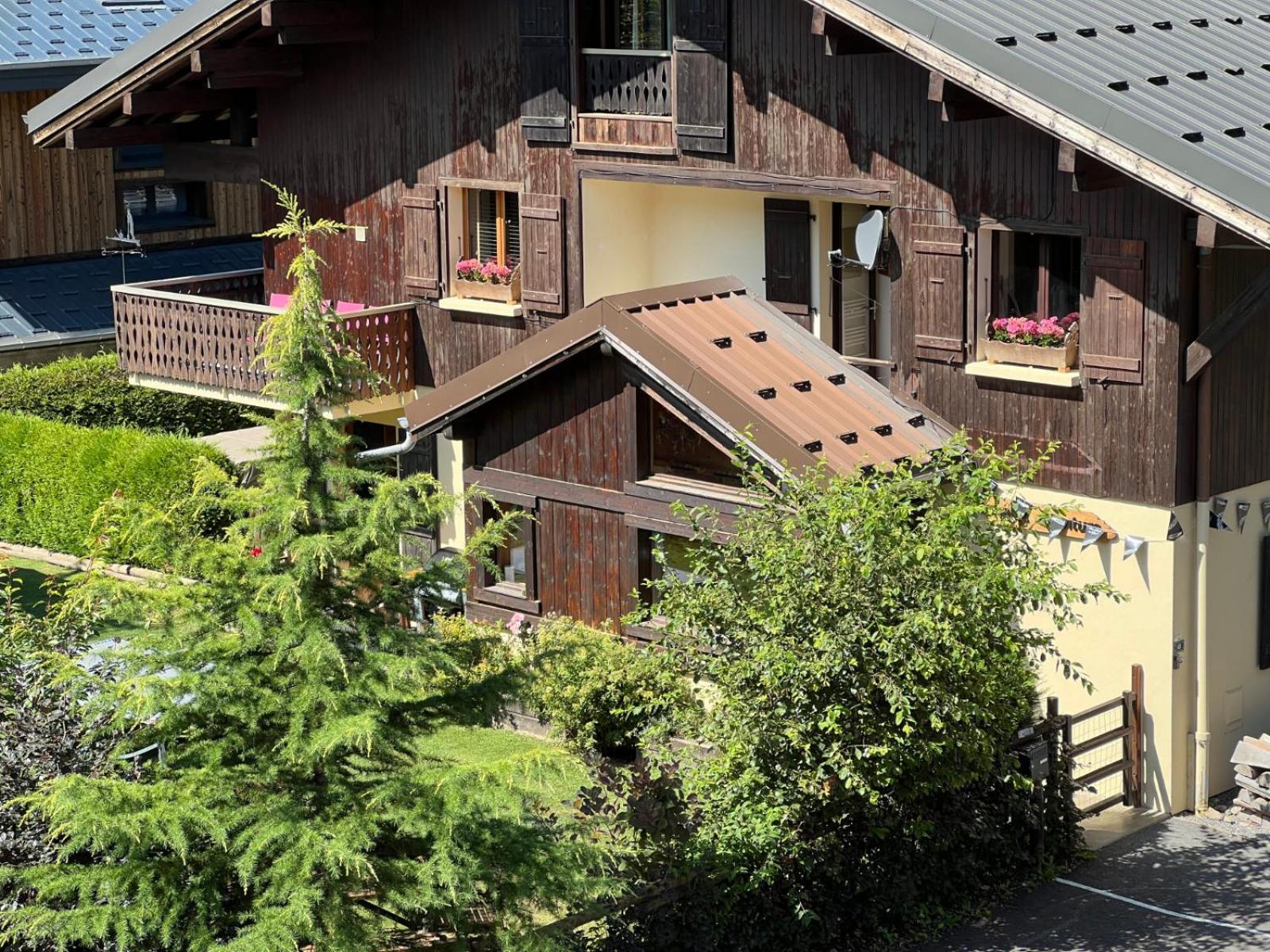 Chalet Aventure B&B レ・ジェ エクステリア 写真