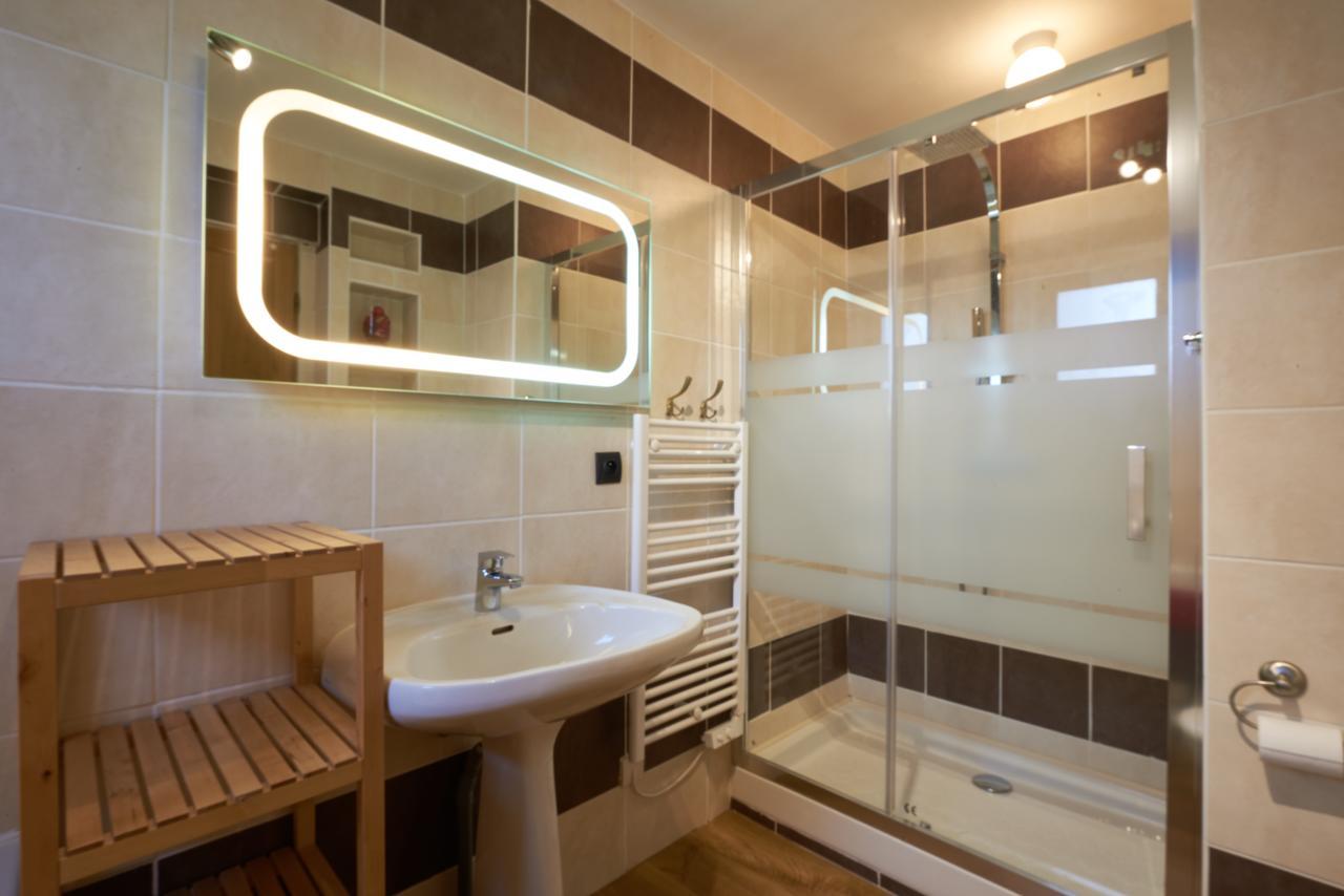 Chalet Aventure B&B レ・ジェ エクステリア 写真